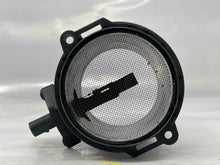 Load image into Gallery viewer, Mass Air Flow Sensor Meter MAF Audi S4 S6 S8 2001-2009 - NW4749
