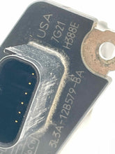 Load image into Gallery viewer, Mass Air Flow Sensor Meter MAF Crown Victoria E150 Van E250 04-14 - NW4603
