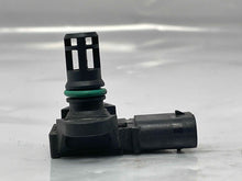 Load image into Gallery viewer, Mass Air Flow Sensor Meter MAF 228I 320i 328D 328i 328I GT 428i 12-15 - NW4800
