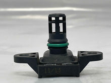 Load image into Gallery viewer, Mass Air Flow Sensor Meter MAF 228I 320i 328D 328i 328I GT 428i 12-15 - NW4800
