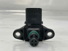 Load image into Gallery viewer, Mass Air Flow Sensor Meter MAF 228I 320i 328D 328i 328I GT 428i 12-15 - NW4800
