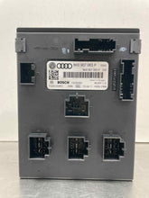 Load image into Gallery viewer, BODY CONTROL MODULE BCM COMPUTER Audi Q5 09 10 11 12 - NW288370
