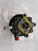 Load image into Gallery viewer, Power Steering Pump Jeep Compass 2015 - NW162761
