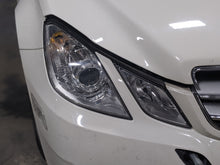 Load image into Gallery viewer, HEADLIGHT LAMP ASSEMBLY E300 E350 E400 E550 E63 10 11 12 13 Right - NW288671
