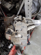 Load image into Gallery viewer, [INVENTORYCAR_YEAR_MAKE_MODEL] TRANSFER CASE - NW289531
