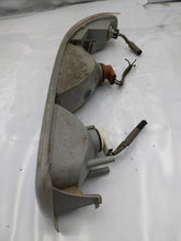 Load image into Gallery viewer, PARKLAMP Silverado Tahoe Suburban 1500 2500 1999 99 00 01 02 - 06 Right - NW289390

