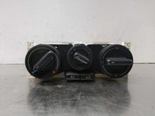 Load image into Gallery viewer, Temp Climate AC Heater Control Volkswagen Beetle 98 99 00 01 02 03 04 05 06 - 10 - NW289717
