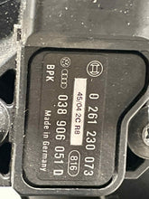 Load image into Gallery viewer, INTERCOOLER 2003 03 2004 04 2005 05 2006 06 - NW106183
