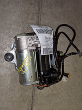 Load image into Gallery viewer, AIR RIDE COMPRESSOR Land Rover Range Rover 02 03 04 05 - NW8390
