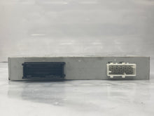 Load image into Gallery viewer, SUSPENSION CONTROL MODULE COMPUTER Range Rover 03 04 - NW37056
