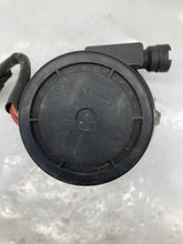Load image into Gallery viewer, AIR INJECTION PUMP SMOG DTS Trailblazer Envoy Lucerne 2006 06 07 08 - 11 - NW7952
