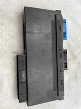 Load image into Gallery viewer, BODY CONTROL MODULE BCM COMPUTER 323i 328i 335i M3 X1 Z4 10-15 - NW290486
