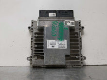 Load image into Gallery viewer, ECU ECM Computer Hyundai Santa Fe 2018 - NW290523
