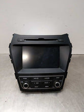 Load image into Gallery viewer, Radio Hyundai Santa Fe 2018 - NW290625
