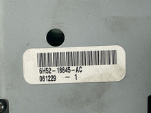 Load image into Gallery viewer, RADIO RECEIVER Land Rover LR2 2008 08 2009 09 2010 10 2011 11 2012 12 - NW139346
