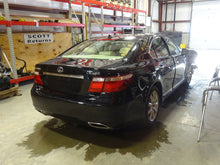 Load image into Gallery viewer, CARRIER ASSEMBLY Lexus LS460 09 10 11 12 13 14 15 16 17 AWD - NW46722
