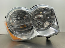 Load image into Gallery viewer, HEADLIGHT LAMP ASSEMBLY Jeep Grand Cherokee 08 09 10 Right - NW102033
