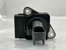 Load image into Gallery viewer, Mass Air Flow Sensor Meter MAF LR2 LR3 Range Rover Range 05-12 - NW5453
