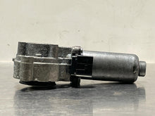 Load image into Gallery viewer, TRANSFER CASE ACTUATOR MOTOR LR3 LR4 Range Rover Range Rover Sport 05-15 - NW177248
