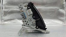Load image into Gallery viewer, Navigation Display Screen Land Rover LR3 Range Rover Sport 2005 05 06 07 08 09 - NW105762
