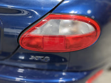 Load image into Gallery viewer, TAIL LIGHT LAMP ASSEMBLY Jaguar XK8 XKR 97 98 99 00 Right - NW292384
