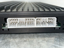 Load image into Gallery viewer, Amplifier Jaguar XK8 1998 98 1999 99 - NW292305
