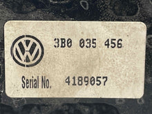 Load image into Gallery viewer, Amplifier Volkswagen Passat 2003 03 2004 04 2005 05 - NW292713
