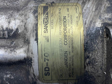 Load image into Gallery viewer, AC COMPRESSOR Jaguar XJ6 XJS 1990 90 1991 91 1992 92 93 - NW539181
