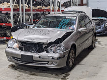 Load image into Gallery viewer, TRANSFER CASE C240 C320 E320 2003 03 04 05 06 - NW293317
