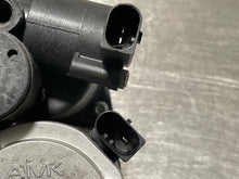 Load image into Gallery viewer, SUSPENSION AIR COMPRESSOR PUMP Vanden Pl XJ XJL XJR 2010-2014 - NW293608

