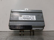 Load image into Gallery viewer, SUSPENSION CONTROL MODULE COMPUTER Vanden Pl XJ XJL XJR 10-14 - NW293691
