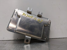 Load image into Gallery viewer, SUSPENSION CONTROL MODULE COMPUTER Vanden Pl XJ XJL XJR 10-14 - NW293691
