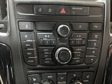 Load image into Gallery viewer, Radio  CASCADA 2016 - NW294527
