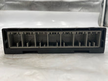 Load image into Gallery viewer, BODY CONTROL MODULE BCM COMPUTER Regal Verano SRX Cruze13-17 - NW25942
