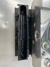 Load image into Gallery viewer, ABS PUMP Land Rover LR3 Range Rover Sport 2005 05 2006 06 - NW295116
