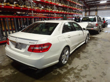 Load image into Gallery viewer, CARRIER ASSEMBLY E250 Van C230 C250 C300 C350 C63 E250D E300 08-16 AWD - NW46940
