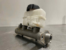 Load image into Gallery viewer, BRAKE MASTER CYLINDER Hyundai Santa Fe 2001 01 2002 02 2003 03 04 05 06 - NW114851
