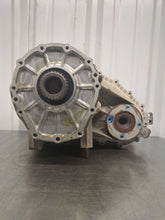 Load image into Gallery viewer, TRANSFER CASE Ml 320 Ml 350 98 99 00 01 02 03 04 05 - NW297570
