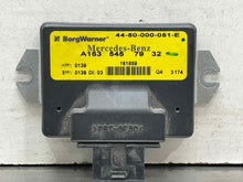 Load image into Gallery viewer, TRANSFER CASE CONTROL COMPUTER ML320 ML430 98 99 - 05 - NW297237
