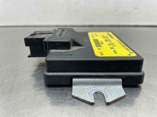 Load image into Gallery viewer, TRANSFER CASE CONTROL COMPUTER ML320 ML430 98 99 - 05 - NW297237

