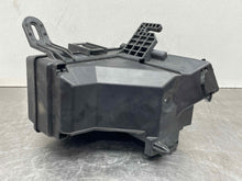 Load image into Gallery viewer, Fuse Box Ford Fiesta 2018 - NW65509
