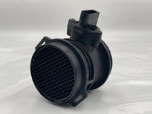 Load image into Gallery viewer, Mass Air Flow Sensor Meter MAF Crossfire 230 SLK C230 C240 C280 C32 98-08 - NW5291

