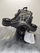 Load image into Gallery viewer, Carrier Assembly Jaguar XE 2018 - NW298105
