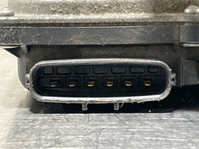 Load image into Gallery viewer, THROTTLE BODY Toyota Highlander Camry Scion TC Rav 4 Sienna Venza 2009 09 10 11 - NW299147
