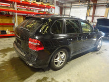 Load image into Gallery viewer, CARRIER ASSEMBLY Porsche Cayenne 2008 08 2009 09 2010 10 - NW47332
