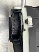 Load image into Gallery viewer, Speedometer Cluster Cadillac STS 2007 - NW158613
