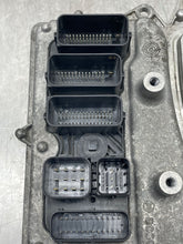 Load image into Gallery viewer, ECU ECM COMPUTER 535i 535i Gt 740i 740il X3 X4 14 15 16 17 - NW424145
