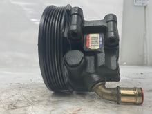 Load image into Gallery viewer, POWER STEERING PUMP Jaguar S Type 2000 00 2001 01 4.0 - NW163535
