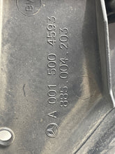 Load image into Gallery viewer, [INVENTORYCAR_YEAR_MAKE_MODEL] RADIATOR FAN ASSEMBLY - NW301926
