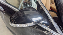Load image into Gallery viewer, [INVENTORYCAR_YEAR_MAKE_MODEL] SIDE VIEW DOOR MIRROR Right - NW301900
